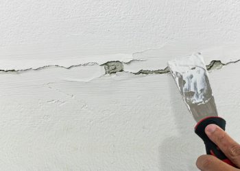 Comment réparer une fissure dans un mur