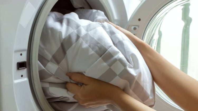 Astuce pour laver facilement sa couette sans l’abimer