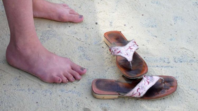 Nettoyer et entretenir les sandales : voici comment les chaussures aérées conservent leur forme optimale