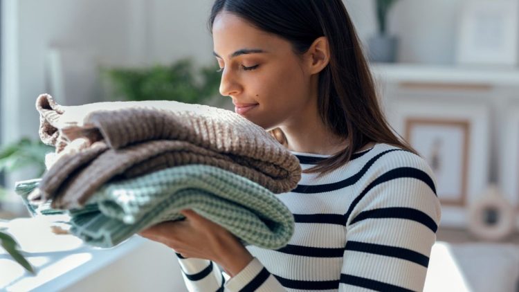 Le linge reste frais plus longtemps : connais-tu déjà l'astuce de la vodka ?