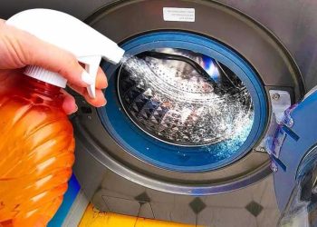 L'astuce pour éliminer toutes les mauvaises odeurs de la machine à laver : Un seul produit de la cuisine vous suffit