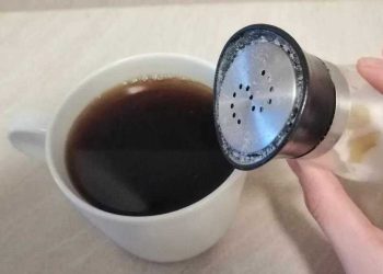 Pourquoi vous devriez désormais boire votre café avec du sel