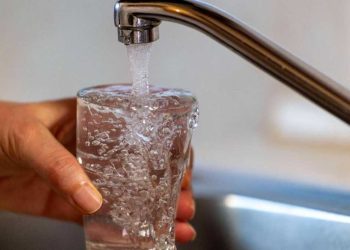 Pourquoi un verre d'eau le matin n'est pas toujours sain